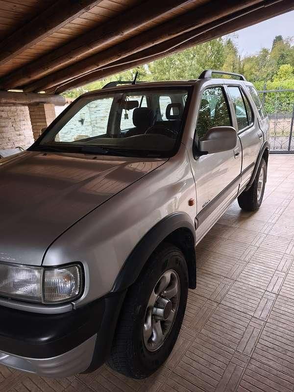 Argento Usata 1999 Opel Frontera Limited SUV | 6000 € (Ottimo prezzo) - Immagine 1/4
