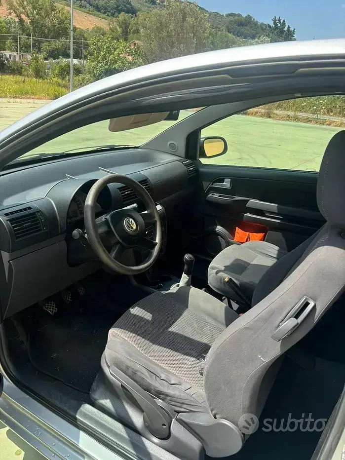 Usata VW Fox 69 CV (50 kW) 2006 Grigio Utilitaria