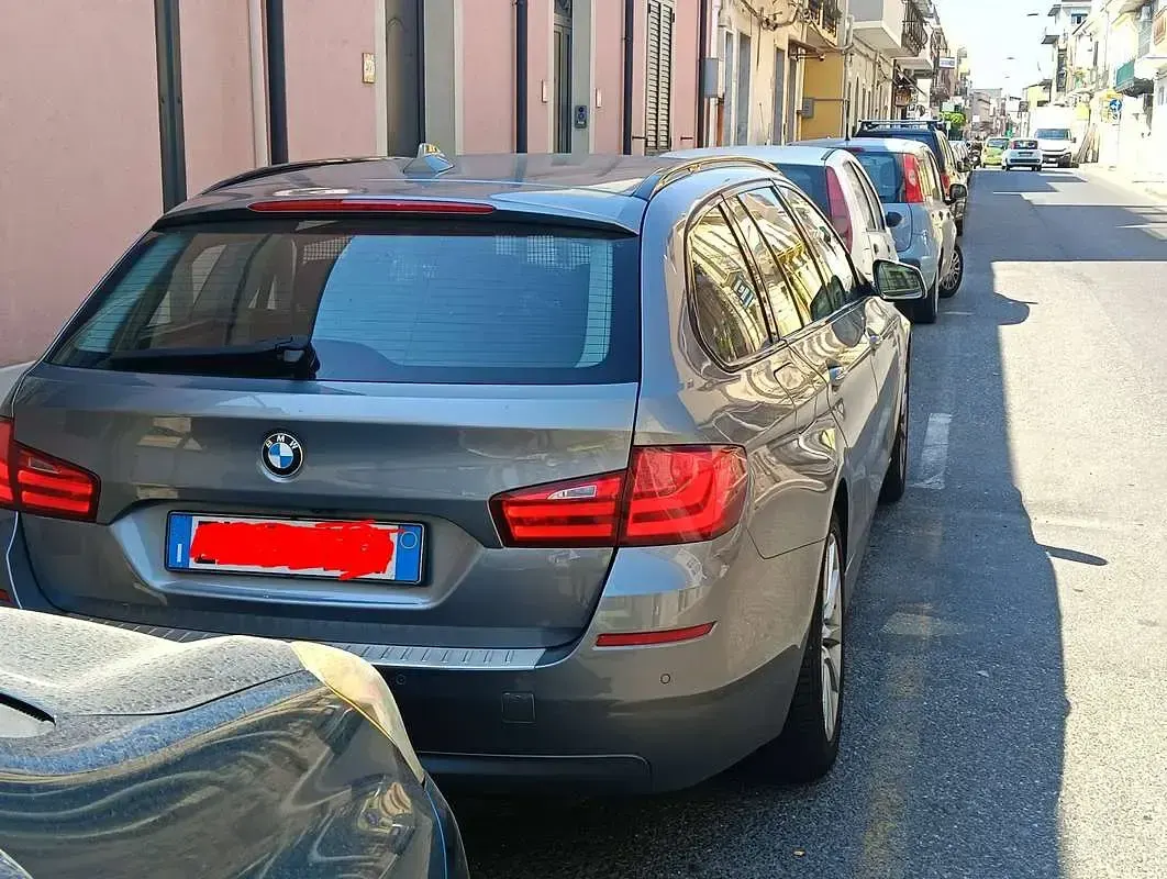 Usata BMW 520 184 CV (135 kW) 2012 Grigio Station wagon