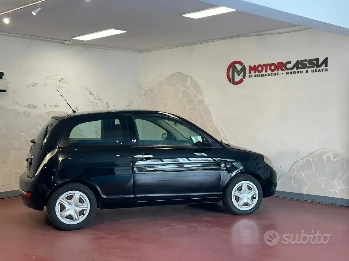 Usata Lancia Ypsilon 77 CV (56 kW) 2009 Nero Utilitaria