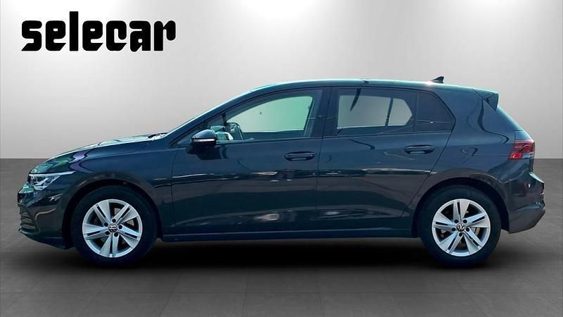 Usata VW Golf VII Life 115 CV (84 kW) 2021 Grigio urano Utilitaria