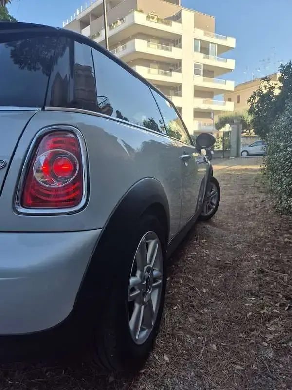 Usata Mini Cooper D 112 CV (82 kW) 2013 Grigio Utilitaria