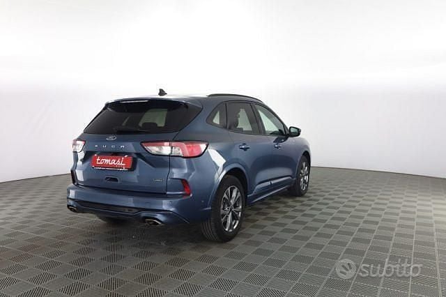 Usata Ford Kuga ST-Line 225 CV (165 kW) 2023 Blu SUV