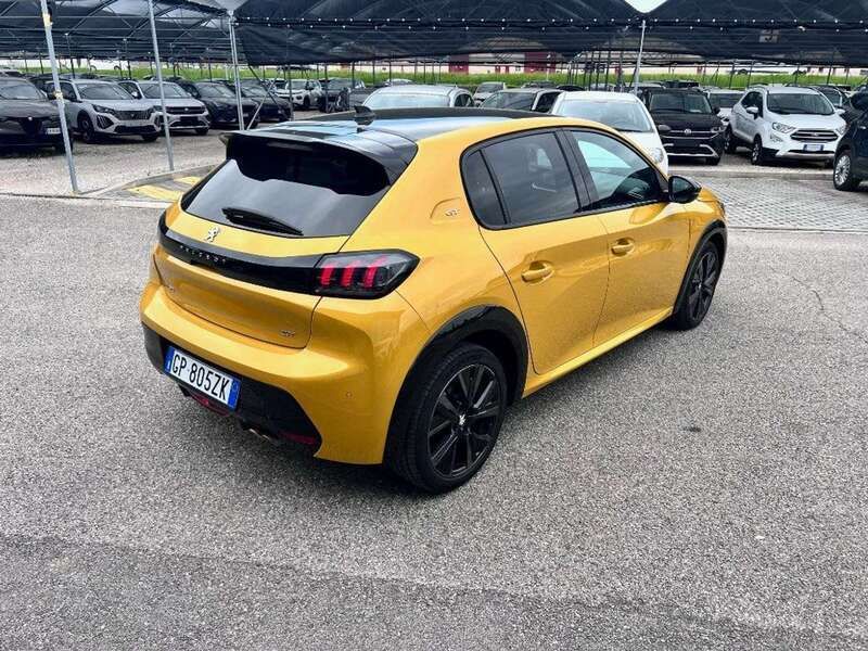 Usata Peugeot 208 GT 131 CV (96 kW) 2023 Giallo Utilitaria