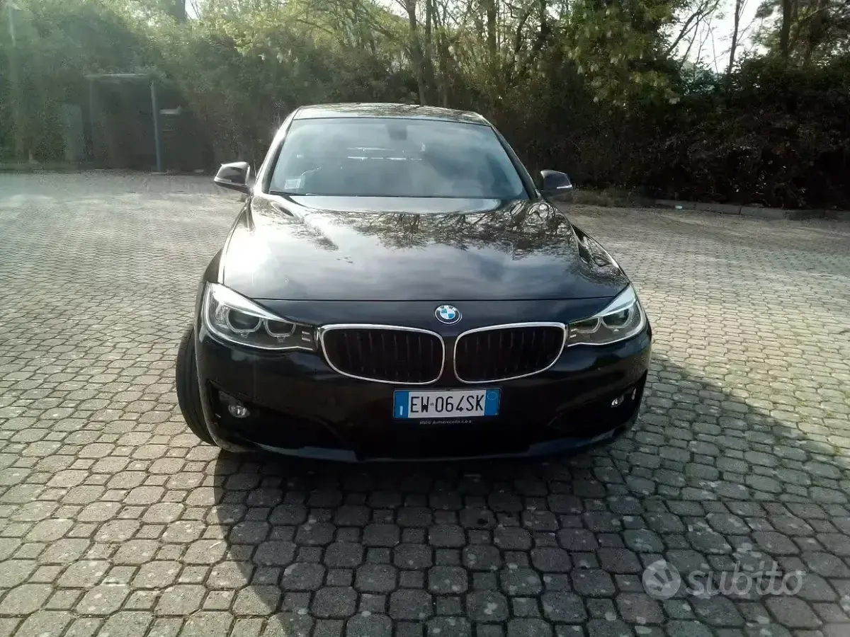 Usata BMW 320 184 CV (135 kW) 2014 Nero Berlina