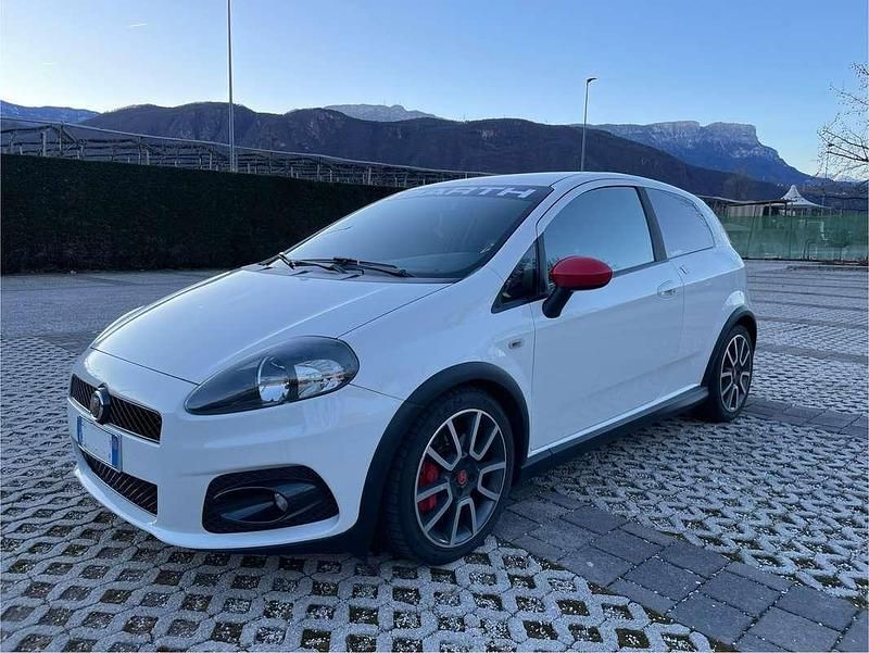 Usata Abarth Grande Punto 155 CV (114 kW) 2008 Bianco Utilitaria