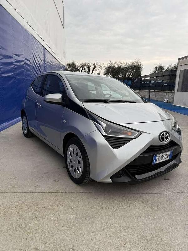 Usata Toyota Aygo Business Edition 69 CV (50 kW) 2018 Other Utilitaria
