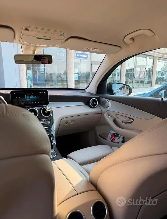 Usata Mercedes GLC200 Premium Plus 163 CV (119 kW) 2020 Grigio SUV