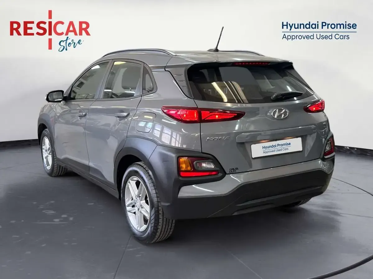 Usata Hyundai Kona Comfort 120 CV (88 kW) 2021 Grigio metallizzato SUV