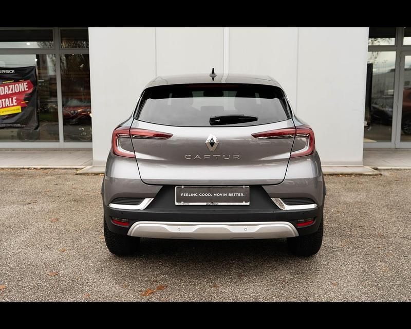 Usata Renault Captur Techno 91 CV (66 kW) 2024 Grigio SUV