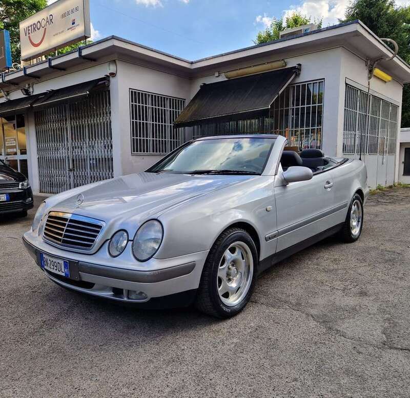 Grigio Usata 1999 Mercedes CLK200 Cabrio | 9900 € (Buon prezzo) - Immagine 1/4