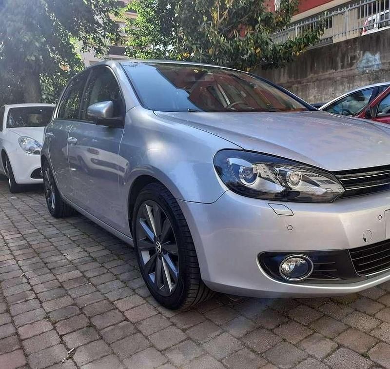 Usata VW Golf VII Highline 105 CV (77 kW) 2012 Berlina