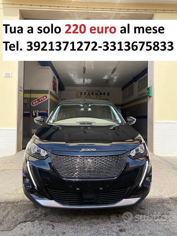 Nero Usata 2022 Peugeot 2008 Allure SUV | 17.900 € (Buon prezzo) - Immagine 1/4