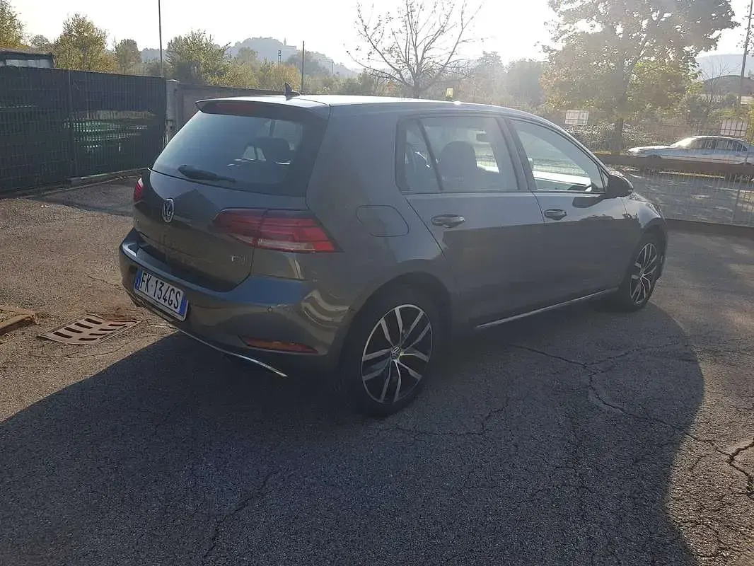 Usata VW Golf VII Business 116 CV (85 kW) 2017 Bronzo Berlina
