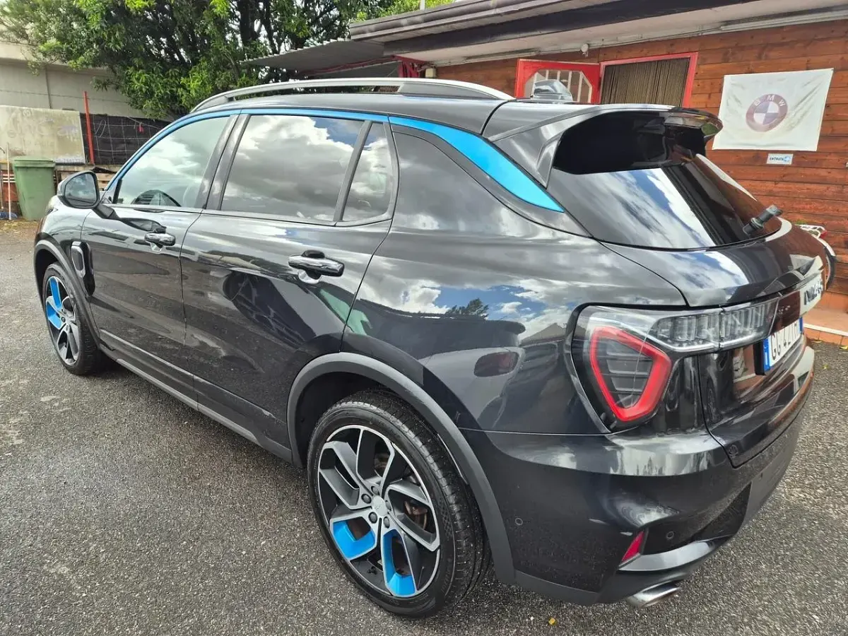 Usata Lynk & Co 01 179 CV (131 kW) 2022 Nero SUV