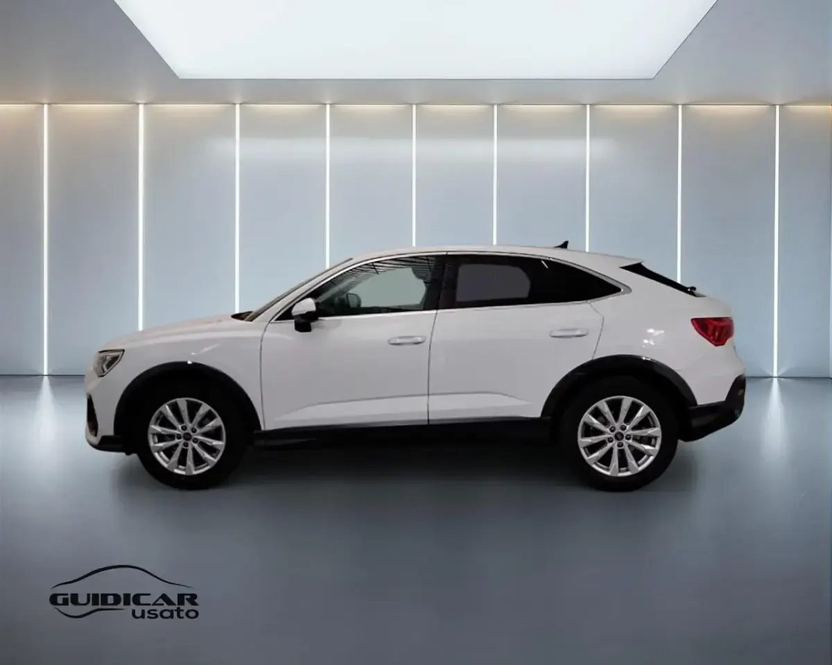 Usata Audi Q3 Sportback Business Plus 150 CV (110 kW) 2023 Bianco SUV