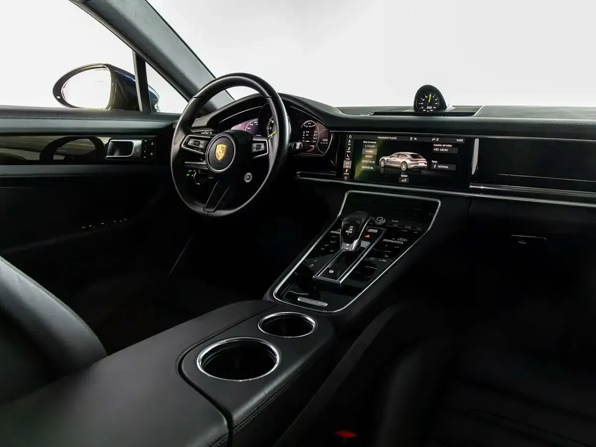 Usata Porsche Panamera 4 E-Hybrid Sport Turismo Sport Turismo 462 CV (339 kW) 2020 Blu notte metallizzato Station wagon