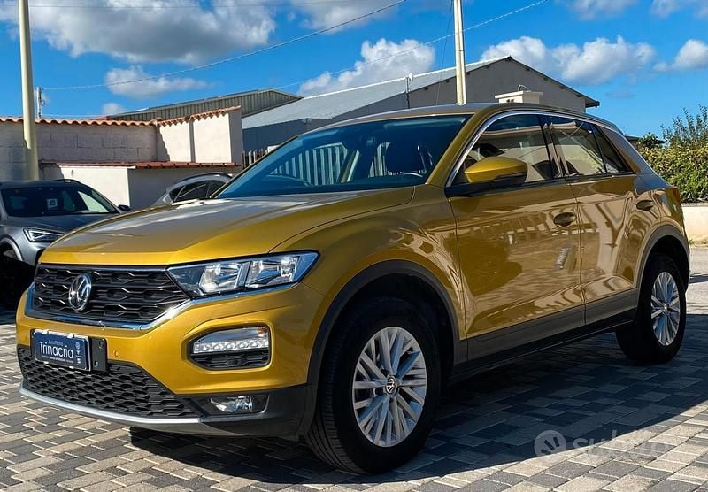 Giallo Usata 2020 VW T-Roc Business SUV | 17.500 € (Buon prezzo) - Immagine 1/4