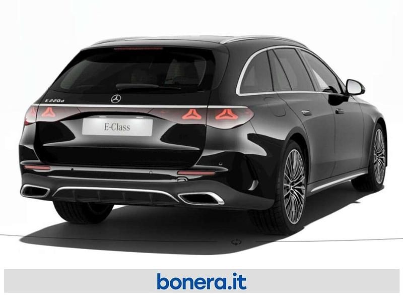 Nuova Mercedes E220 AMG Line Premium Plus 197 CV (144 kW) 2025 Nero Station wagon
