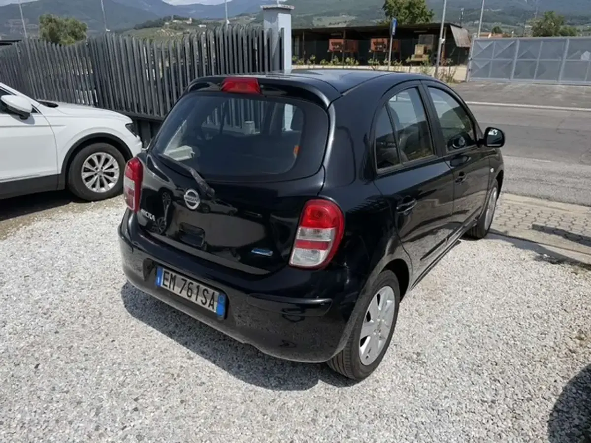 Usata Nissan Micra Acenta 80 CV (58 kW) 2012 Nero Utilitaria