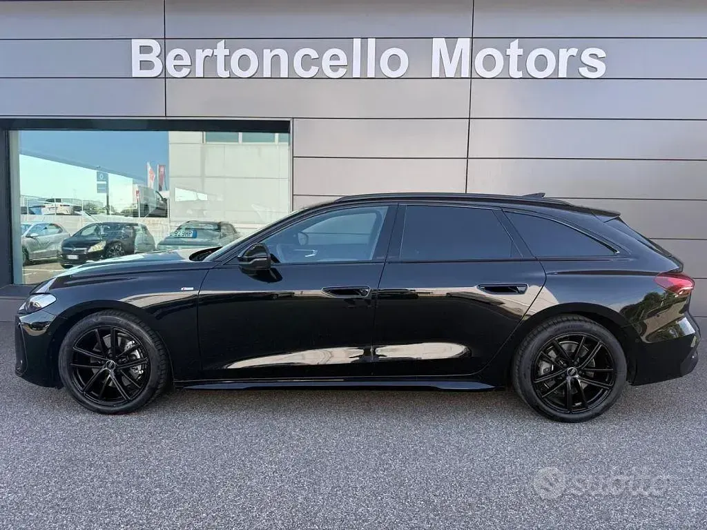 Usata Audi A5 S-Line 204 CV (150 kW) 2025 Nero Station wagon