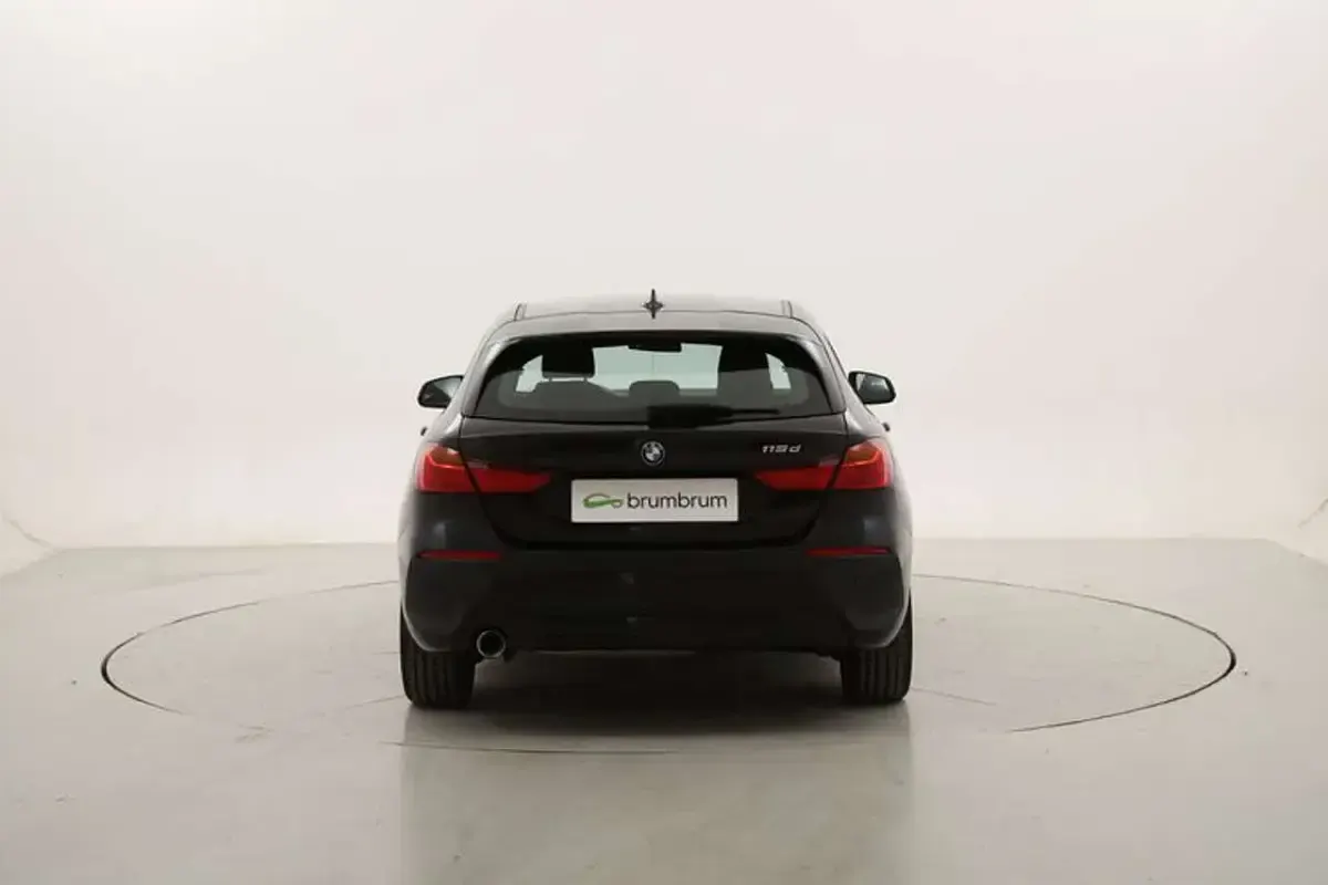 Usata BMW 116 Advantage 116 CV (85 kW) 2022 Nero Utilitaria