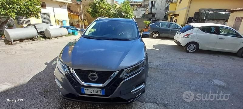 Usata Nissan Qashqai N-Connecta 116 CV (85 kW) 2018 Grigio SUV