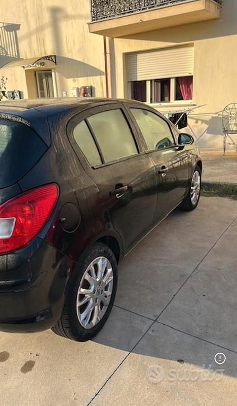 Usata Opel Corsa 2009 Nero Utilitaria