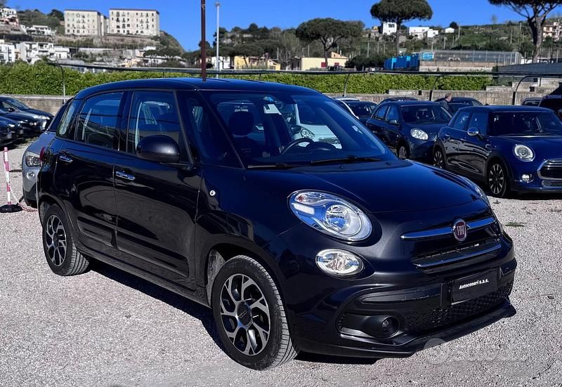 Usata Fiat 500L Business 95 CV (69 kW) 2017 Grigio Monovolume