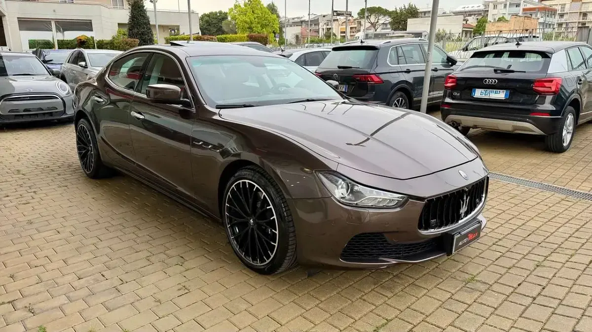 Usata Maserati Ghibli 409 CV (300 kW) 2014 Marrone met. Berlina