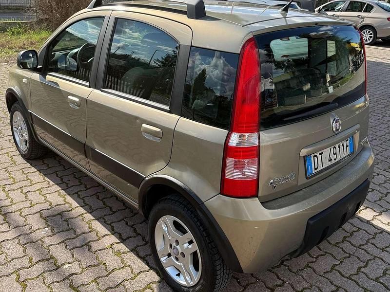 Usata Fiat Panda Climbing 60 CV (44 kW) 2009 Bronzo Utilitaria
