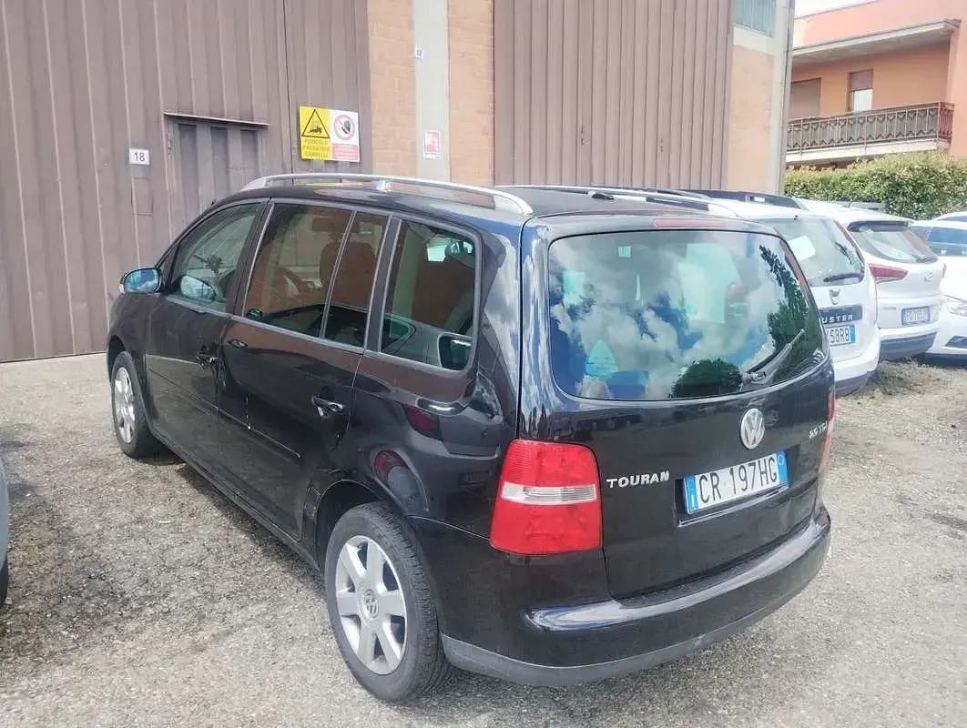 Usata VW Touran 140 CV (102 kW) 2004 Nero Monovolume