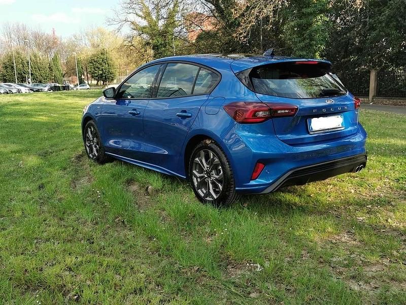 Usata Ford Focus ST-Line 125 CV (91 kW) 2023 Blu/azzurro Berlina