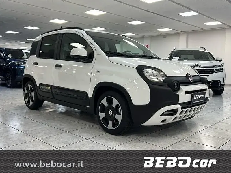 Nuova Fiat Panda Cross 65 CV (47 kW) 2026 Bianco gelato Utilitaria