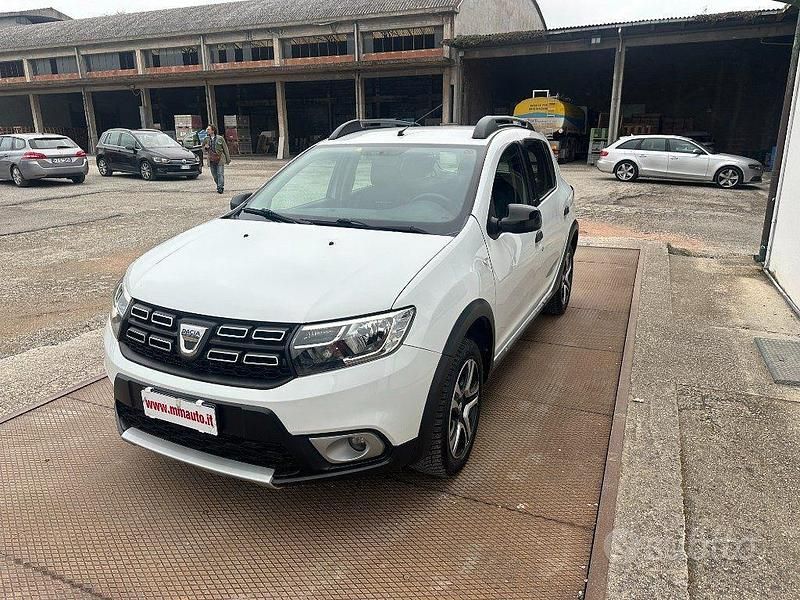 Usata Dacia Sandero Comfort 95 CV (69 kW) 2019 Bianco Berlina