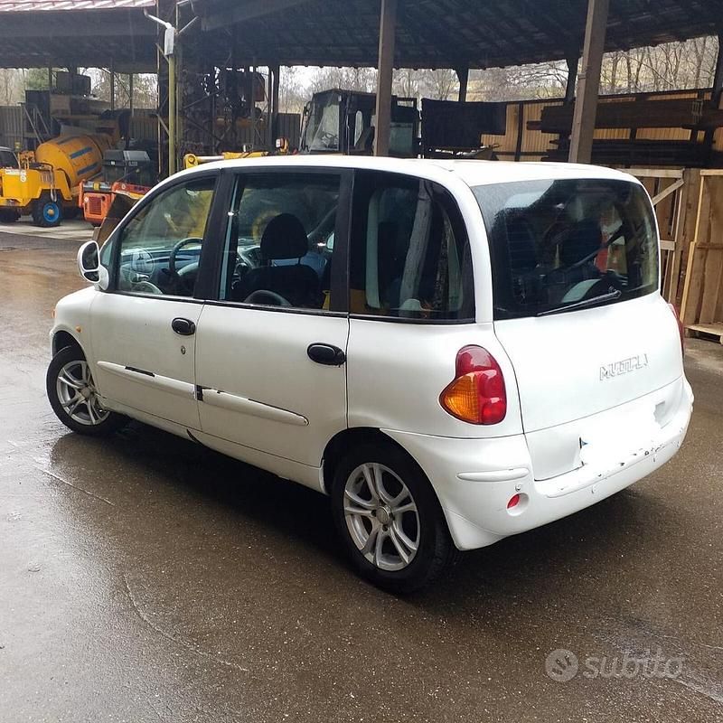 Usata Fiat Multipla 2002 Bianco Monovolume