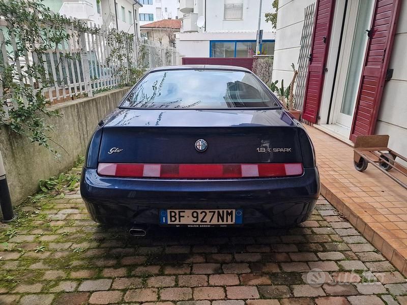Usata Alfa Romeo GTV 144 CV (105 kW) 1999 Blu Coupé
