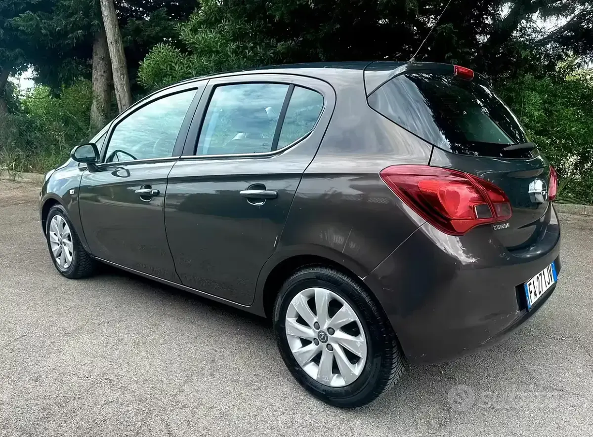 Usata Opel Corsa 90 CV (66 kW) 2015 Utilitaria