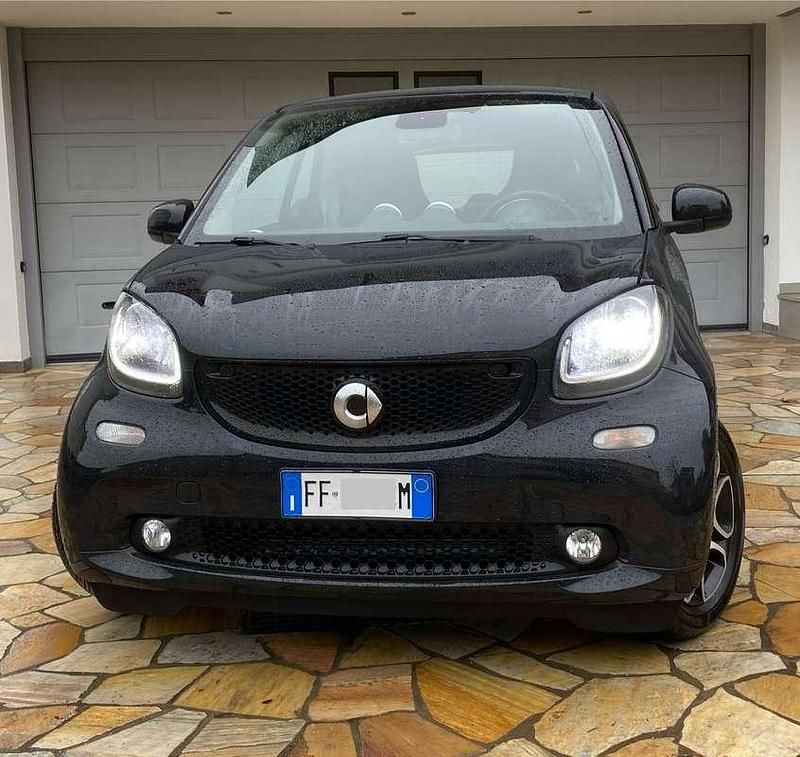 Usata 2015 Smart ForTwo Coupé Prime Due volumi | 10.700 € (Buon prezzo) - Immagine 1/4