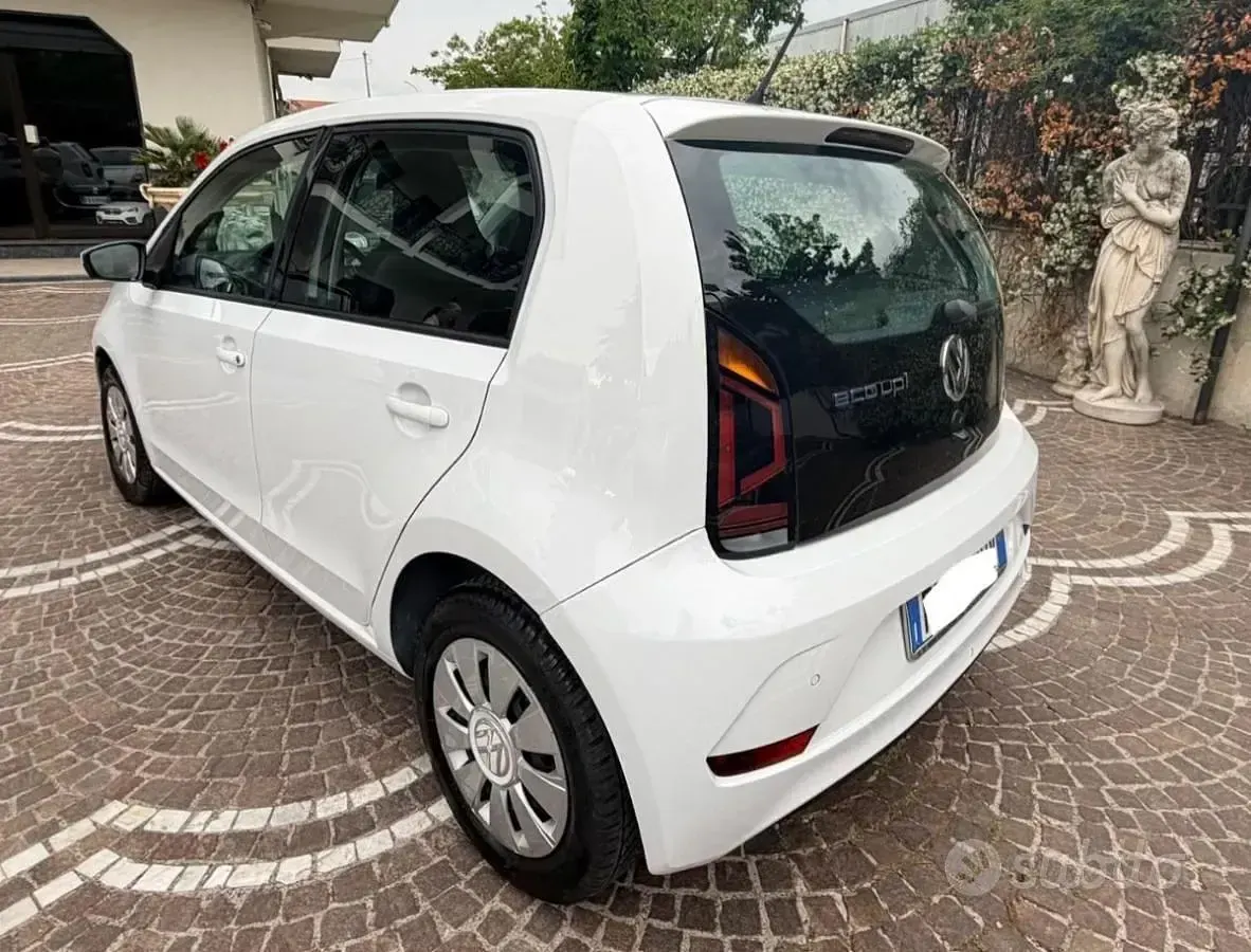 Usata VW up! 67 CV (49 kW) 2017 Bianco Utilitaria