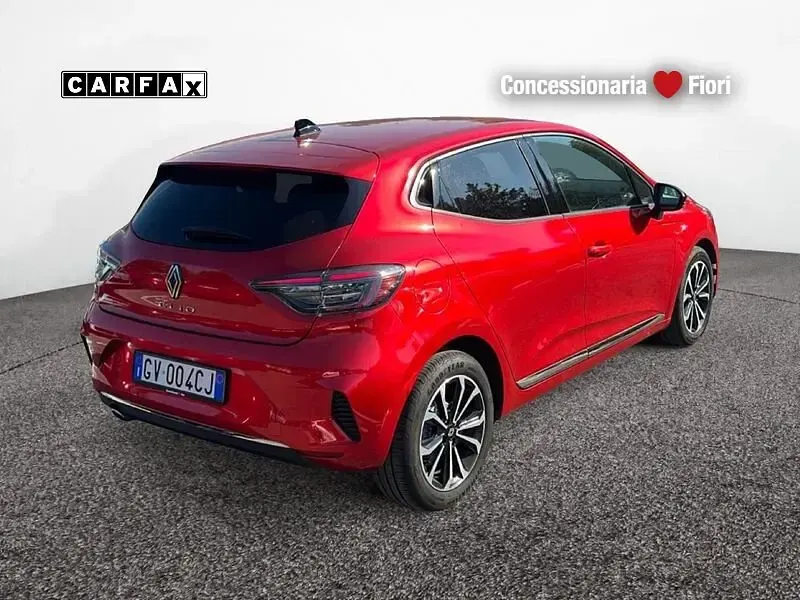 Usata Renault Clio V Techno 101 CV (74 kW) 2024 Rosso Utilitaria