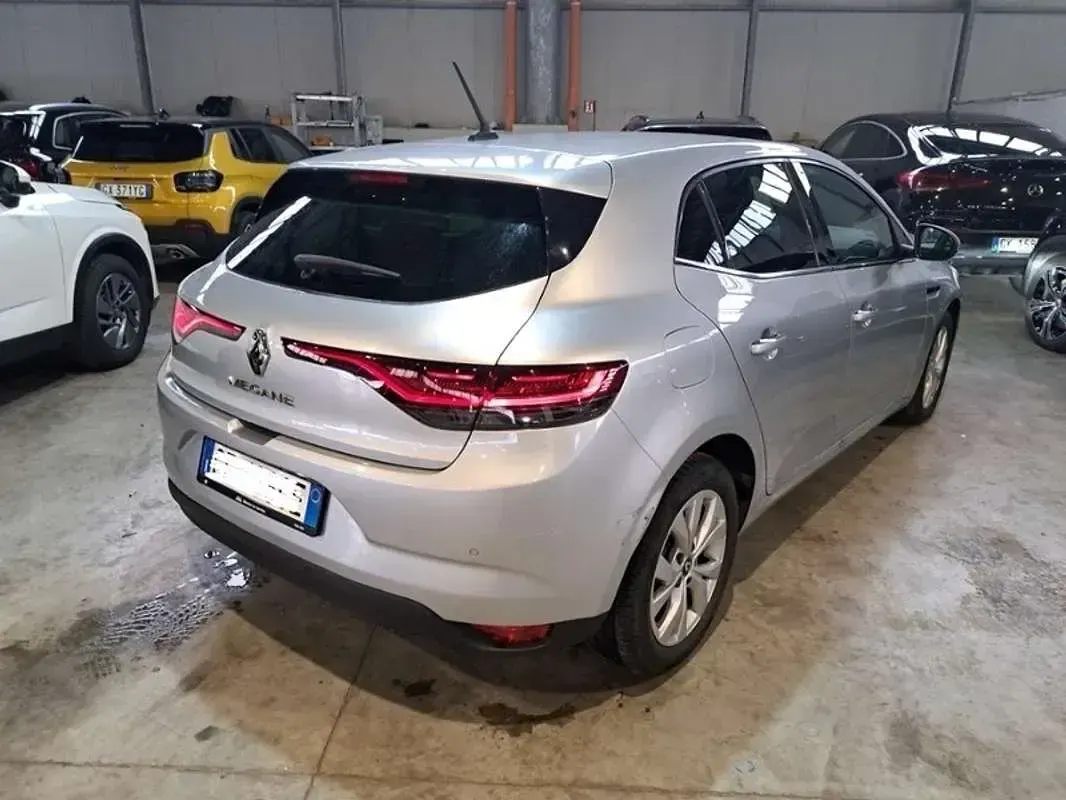 Usata Renault Mégane II 116 CV (85 kW) 2021 Argento Berlina