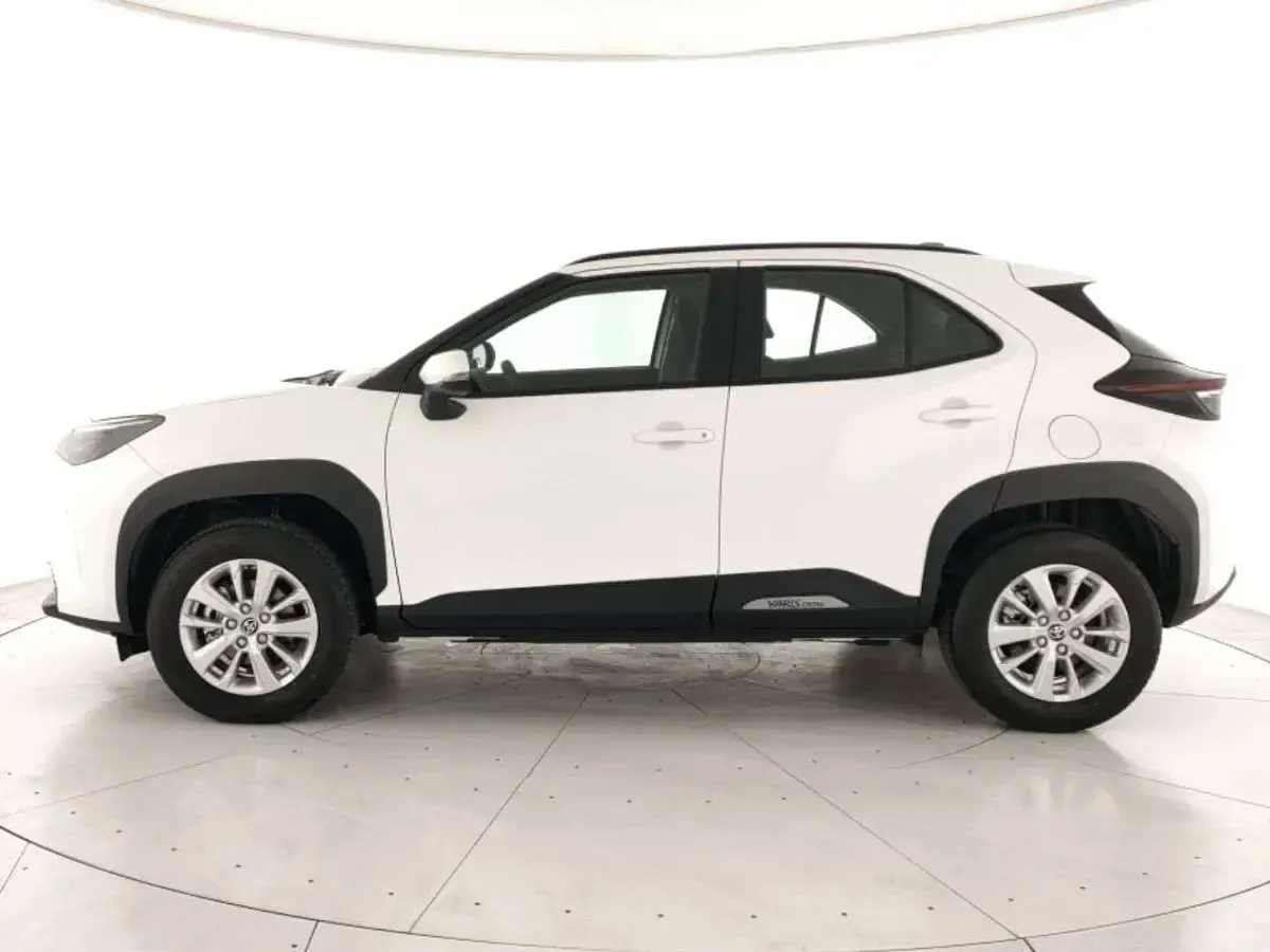 Nuova Toyota Yaris Cross Active 115 CV (84 kW) 2026 Bianco SUV
