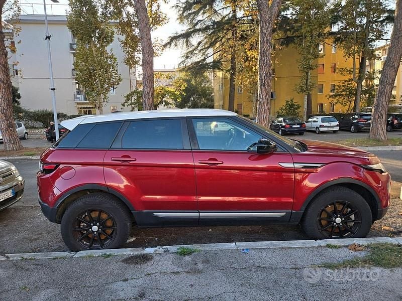 Usata Land Rover Range Rover evoque SE 150 CV (110 kW) 2016 Rosso SUV