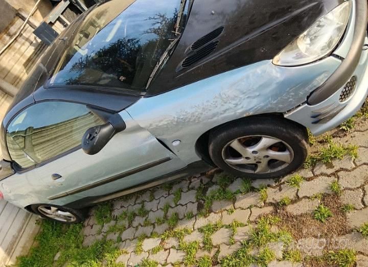 Usata Peugeot 206 CC 2003 Grigio Cabrio