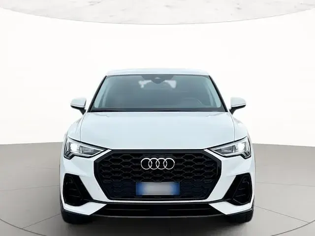 Usata Audi Q3 Sportback S-Line 150 CV (110 kW) 2023 Bianco ibis SUV