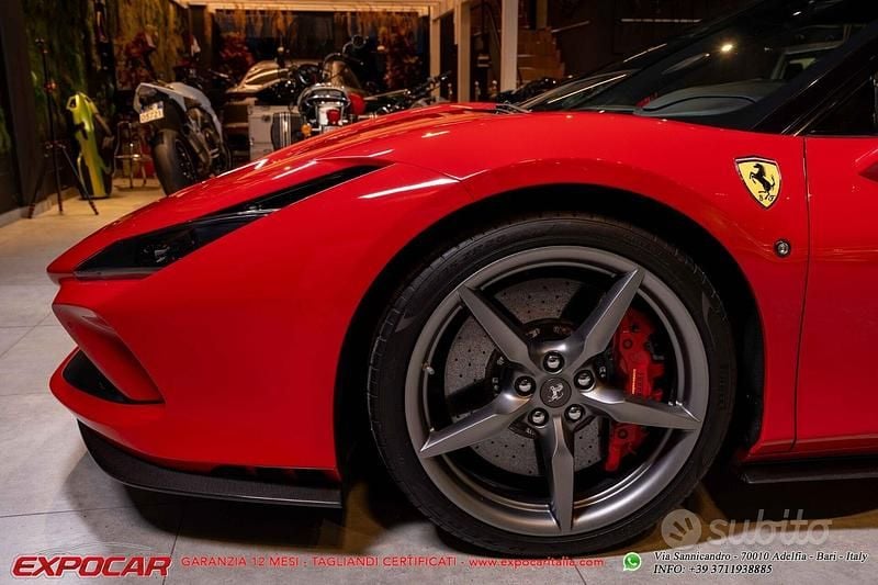 Usata Ferrari F8 721 CV (530 kW) 2021 Rosso Coupé