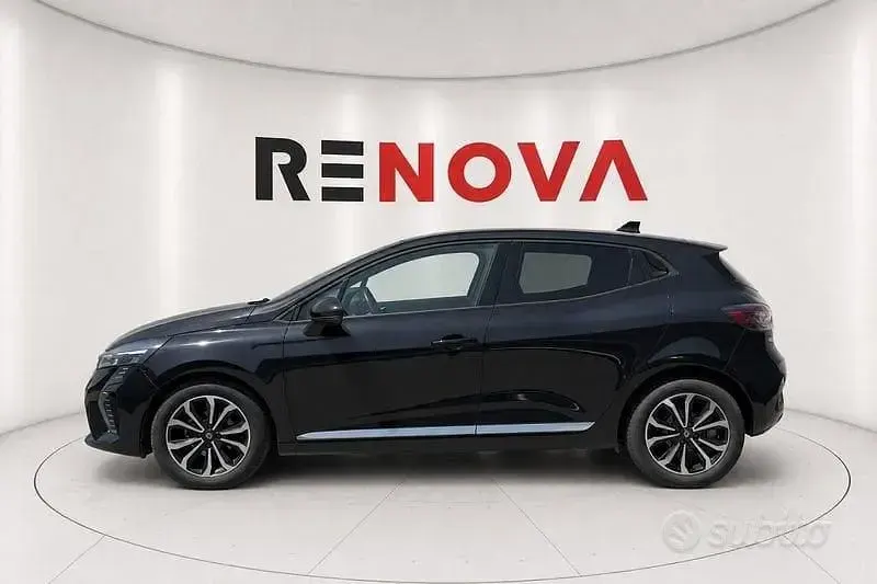 Usata Renault Clio V Techno 90 CV (66 kW) 2025 Nero Berlina