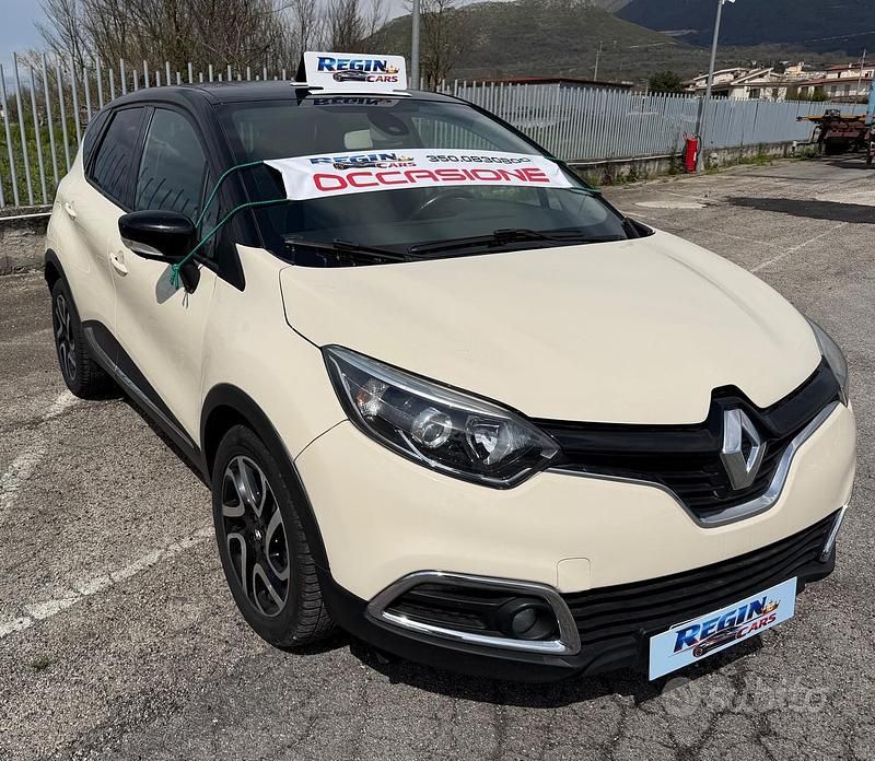 Usata Renault Captur 90 CV (66 kW) 2015 Beige SUV