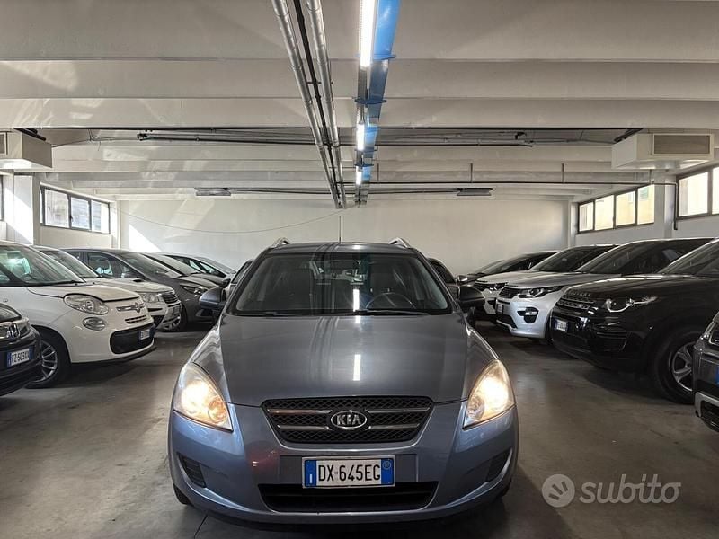 Usata Kia Ceed 109 CV (80 kW) 2009 Blu Utilitaria